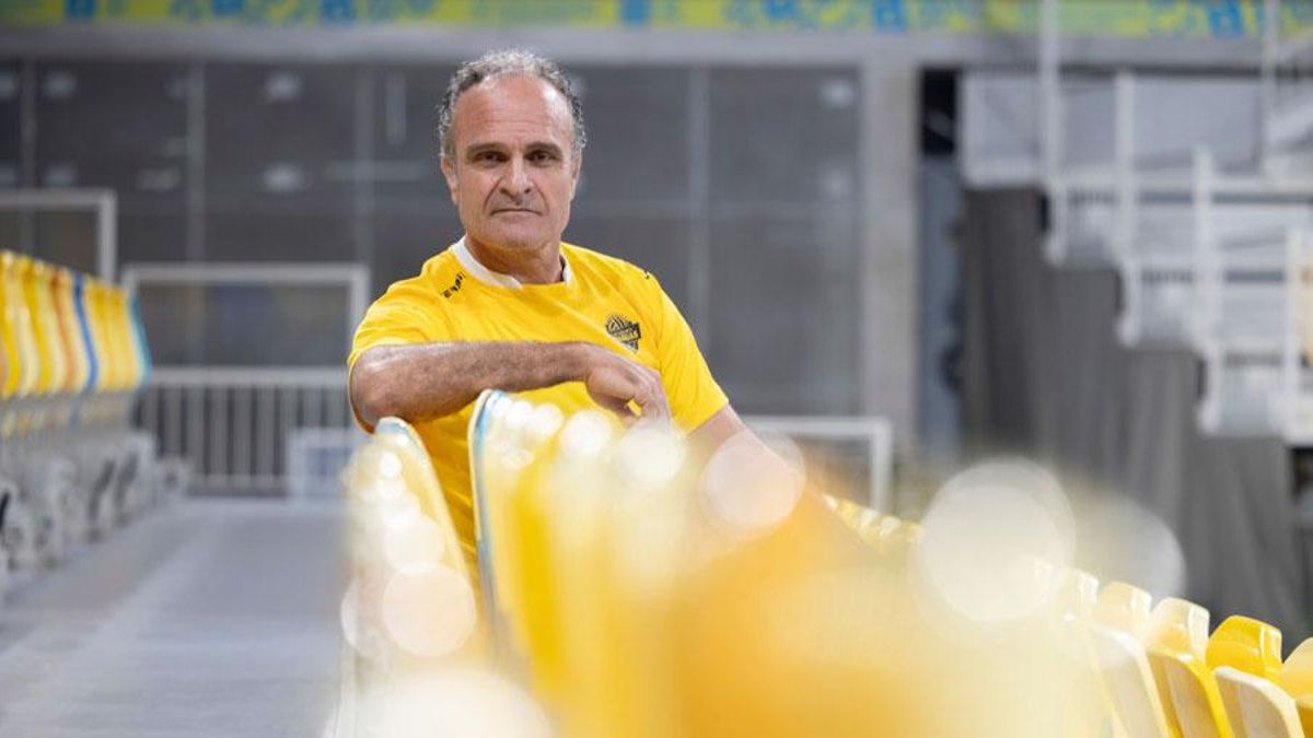 Camarero: “El Guaguas es el Barça y el Madrid del voleibol, nos obliga a ganar siempre”