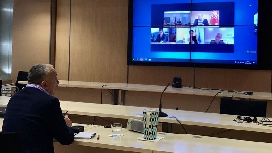 Pepe Álvarez, secretario general de UGT, en la reunión de sindicatos y patronal con el presidente del Gobierno, Pedro Sánchez.