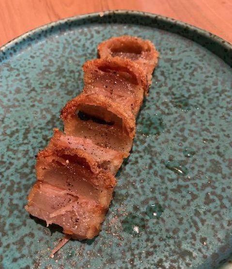 Torreznos de cochinillo iberico