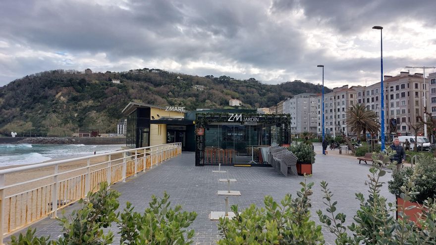 Costas reclama a Donostia casi 600.000 euros por infracciones de un local hostelero en el paseo de Zurriola