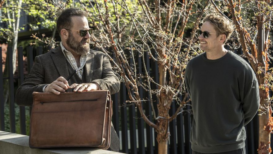 Billy Magnussen y Paul Adelstein en 'The Audacity'