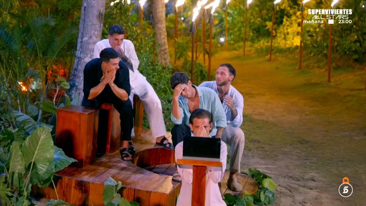 Los chicos en la hoguera de 'La isla de las tentaciones 11'