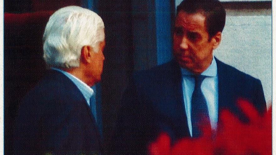 Cómo captó la UCO el diálogo clave de Zaplana con su blanqueador: "Estamos acostumbrados a hacerlo a diario"