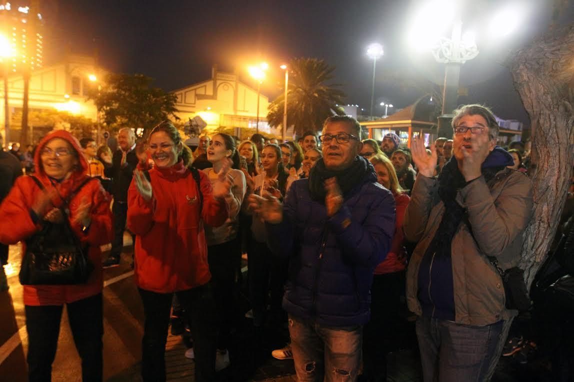 Concentración contra la suspensión de los mogollones en Las Palmas de Gran Canaria. (BRISSÓN REYES)