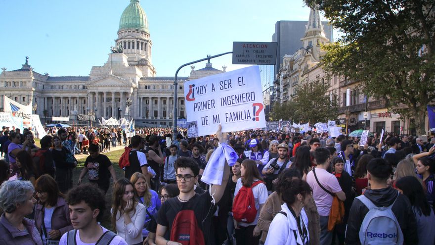 Marcha universitaria: se movilizarán gremios docentes, no docentes y estudiantes