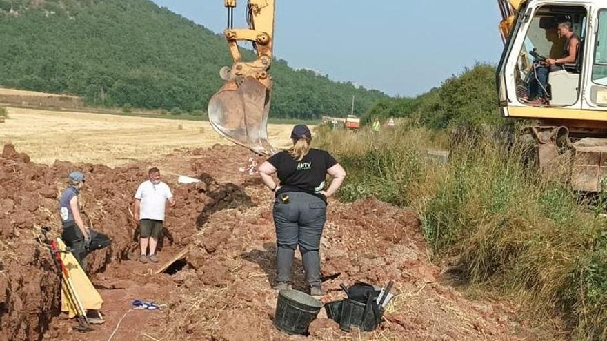 Hallan los restos de cuatro jóvenes fusilados en 1936 en una fosa común de Villela, en Burgos