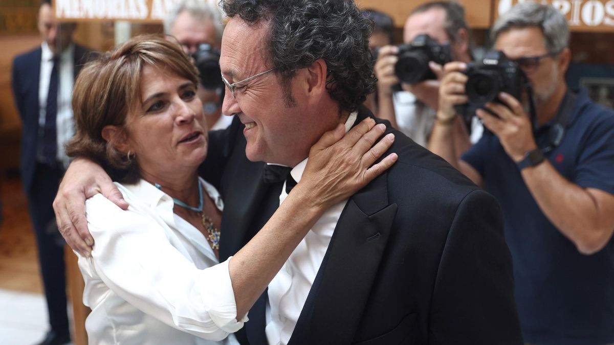 Archivo - La que fuera fiscal general del Estado Dolores Delgado y Álvaro García Ortiz, en el acto de toma posesión como nuevo fiscal general del Estado, en el Tribunal Supremo, a 5 de septiembre de 2022, en Madrid (España).