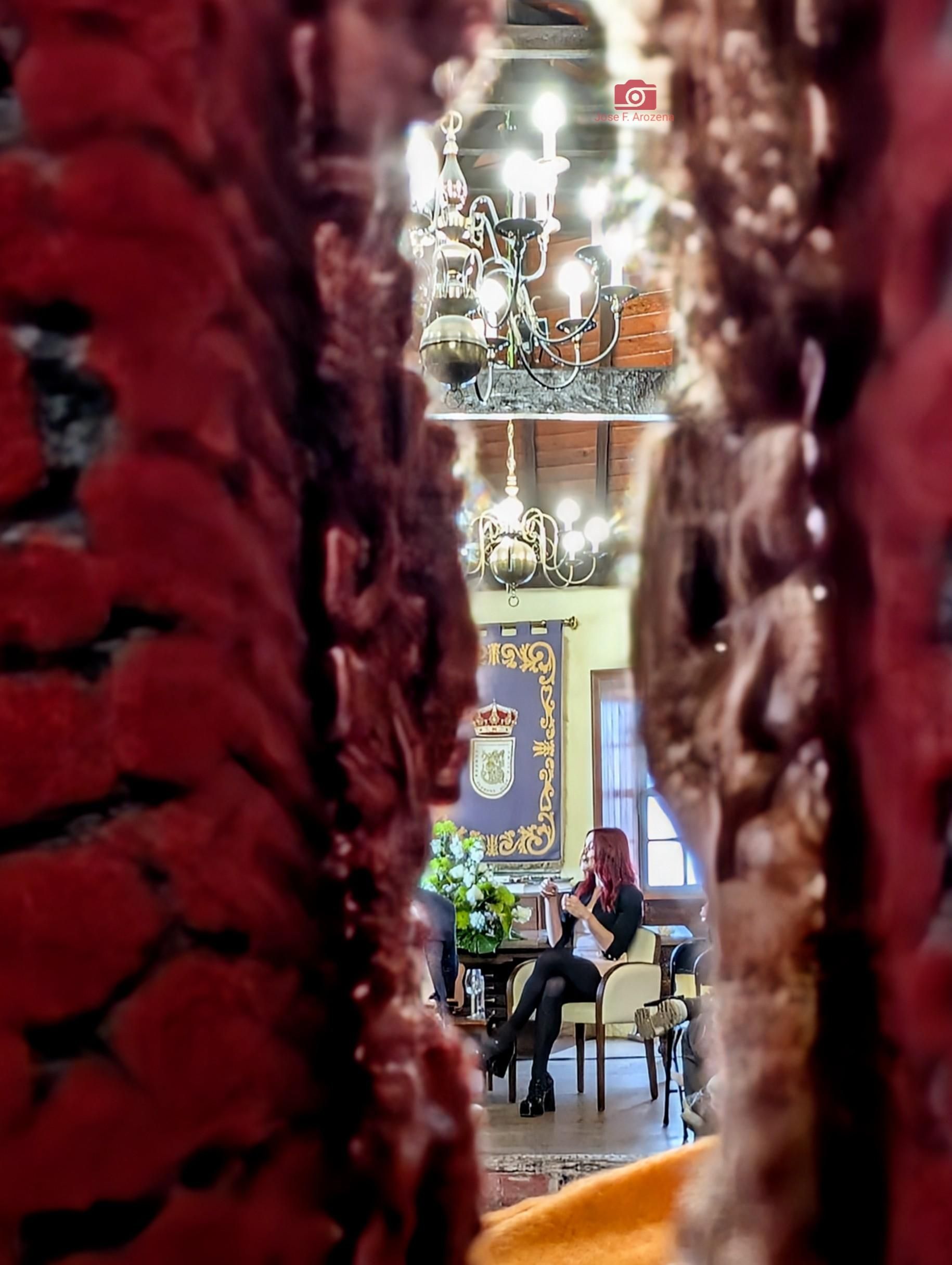 La astronauta y bióloga molecular Sara García Alonso, este viernes en La Cosmológica, en la presentación de su primer libro 'Órbitas'.