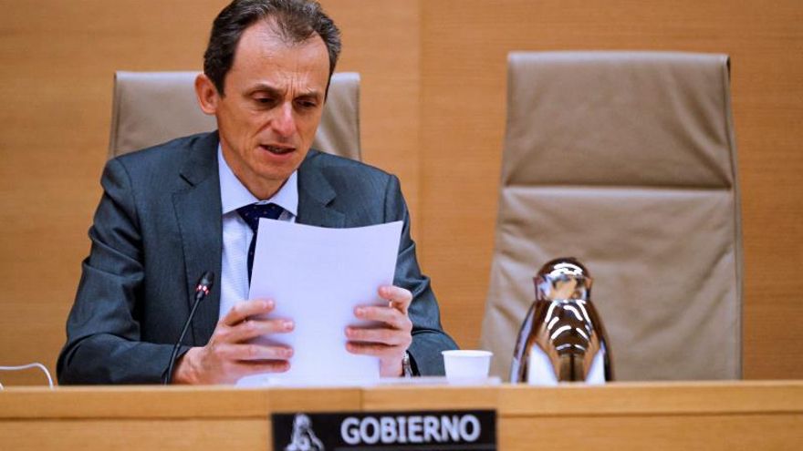 El ministro de Ciencia e Innovación, Pedro Duque, comparece ante la Comisión de Ciencia, Innovación y Universidades del Congreso de los Diputados, este jueves en Madrid.