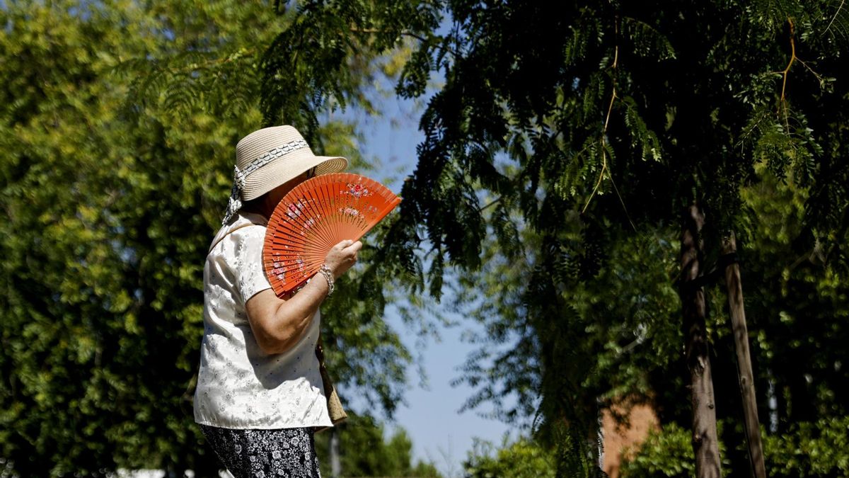 El calor aprieta todavía en Madrid: máximas de 40 grados y aviso naranja en gran parte de la Comunidad