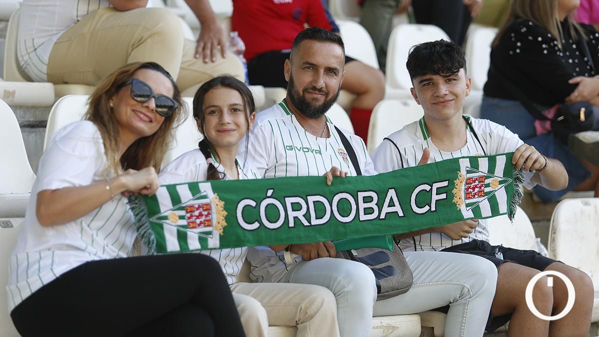 Grada Blanquiverde del encuentro entre el Córdoba CF y AD Mérida