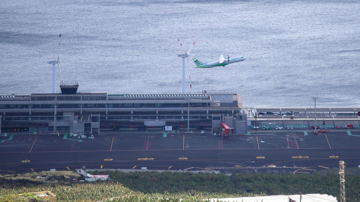 El aeropuerto de La Palma, el más afectado por la borrasca Therese este jueves
