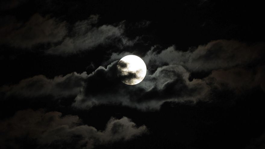 Calendario lunar 2025: cuándo son las 12 lunas llenas este año