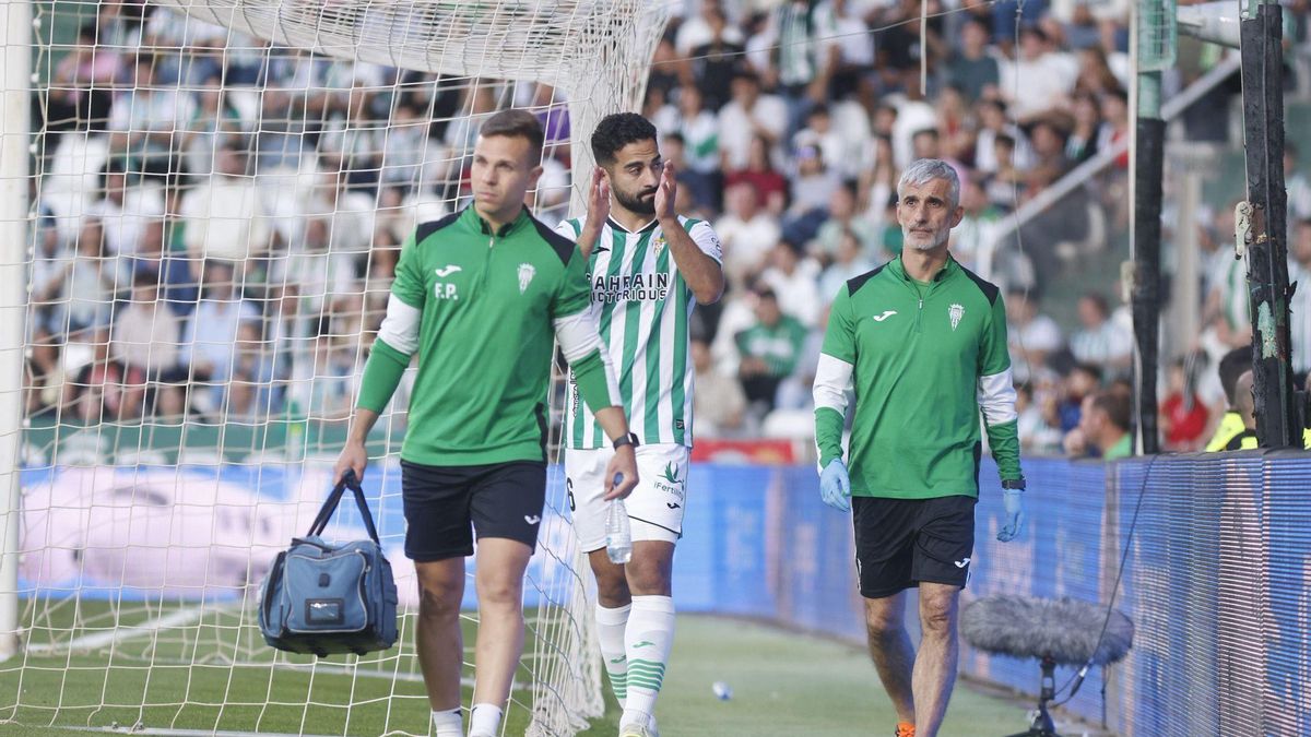 Rubén Alves se retira lesionado