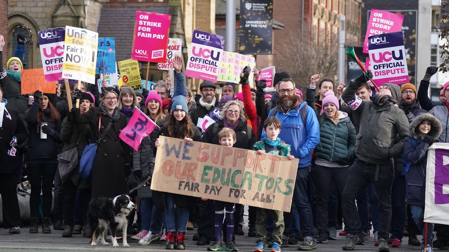 Reino Unido se enfrenta a la mayor huelga en 10 años con hasta medio millón de personas movilizadas