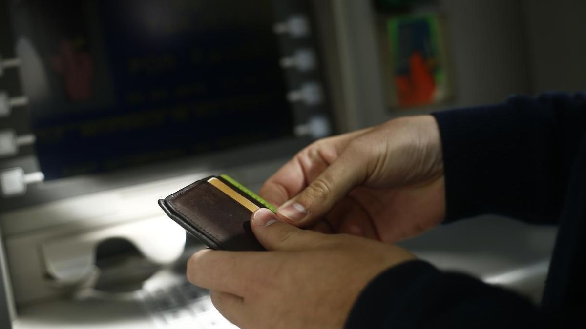 La banca tendrá 10 días para avisar al Banco de España si rompe acuerdos sobre comisiones en cajeros