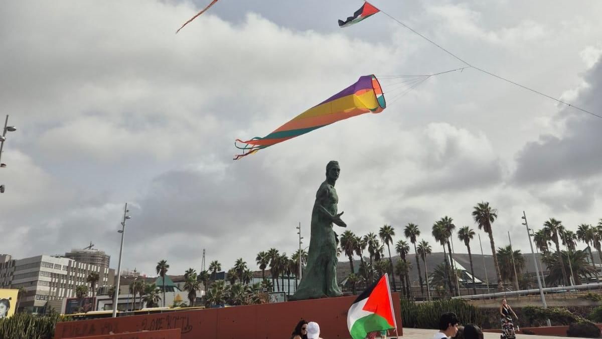 Gran Canaria se suma al fin de semana global de cometas por la infancia de Gaza y de todos los pueblos oprimidos