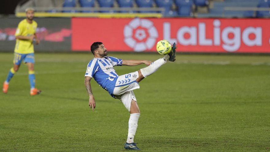 Alberto y Javi Alonso se reincorporan a los entrenamientos del CD Tenerife