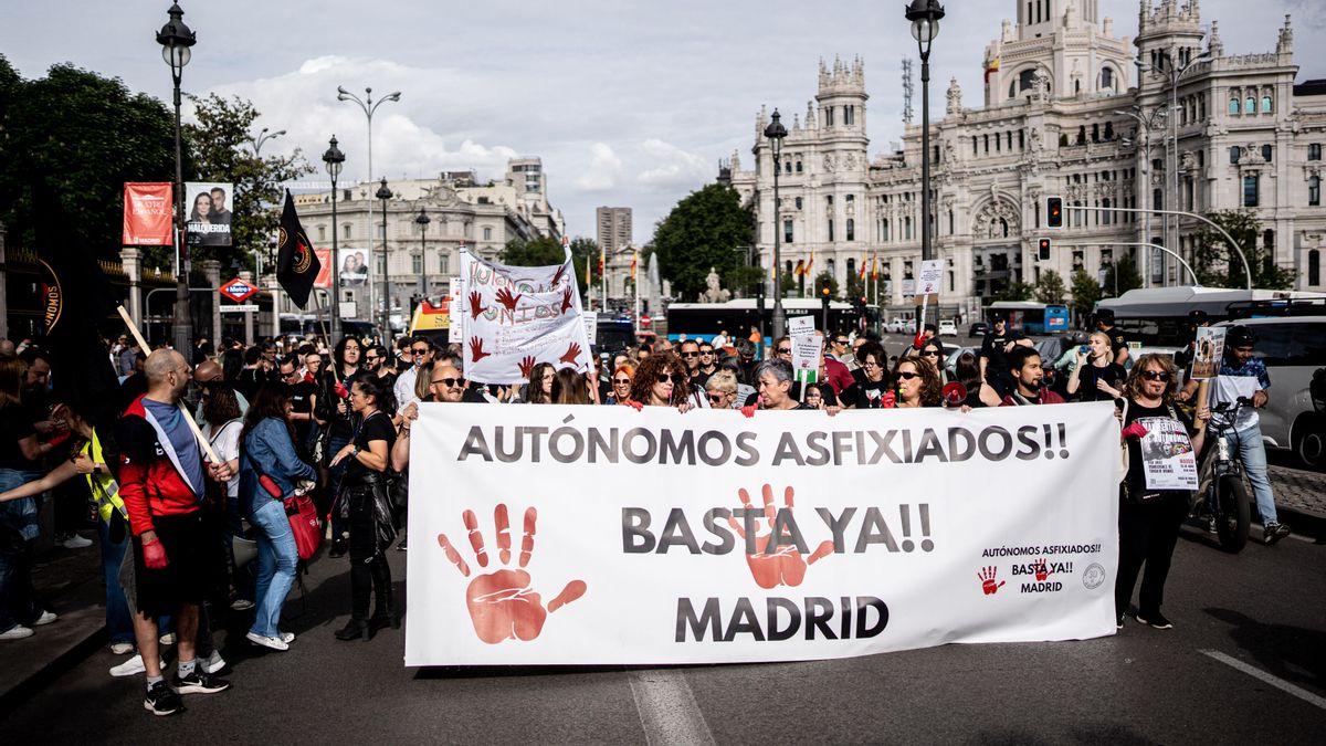 Una manifestación de trabajadores autónomos para protestar contra la subida de cuotas a societarios, a 25 de abril de 2026.