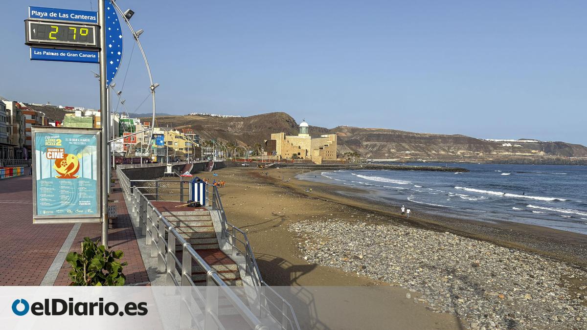 En estado crítico un hombre de 70 años rescatado del mar en Las Canteras