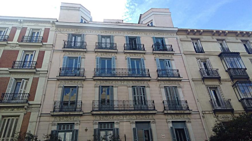 Edificio del número 4 de Bárbara de Braganza