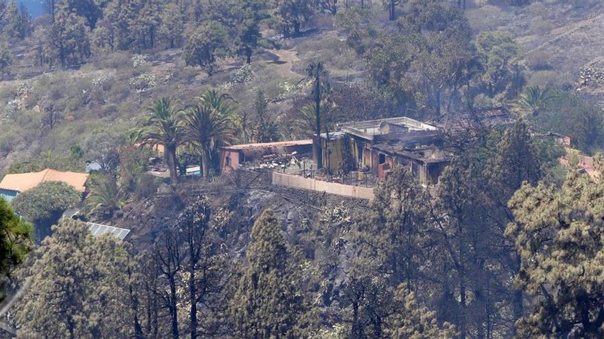 Infraestructura afectada en el barrio de El Castillo, en Garafía (La Palma), por el incendio forestal