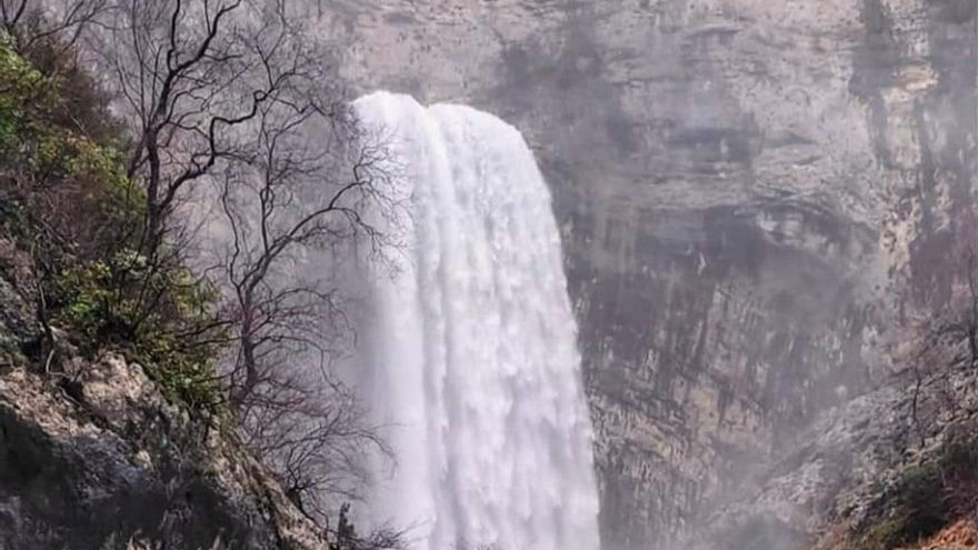 ¿Por qué 'revienta' el río Mundo? Una insólita explosión de agua que todavía estudian geólogos de todo el planeta