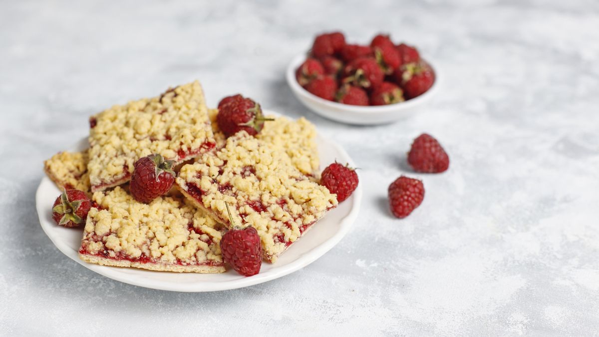 Crumble de fresas: el postre de origen humilde que puedes versionar aprovechando la fruta de temporada con un resultado sorprendente
