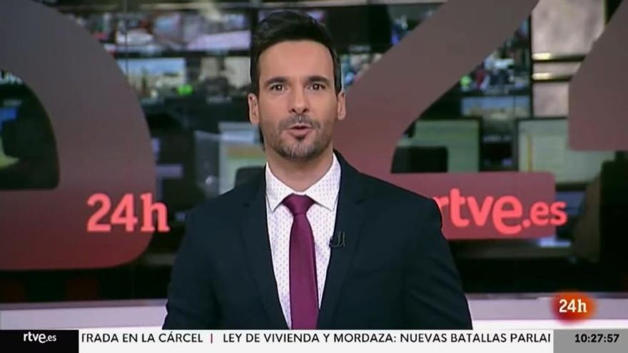 Lluís Guilera bromea con su nueva "dificultad" al presentar a los artistas del Benidorm Fest