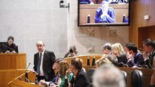 Javier Lambán, en plena intervención parlamentaria.