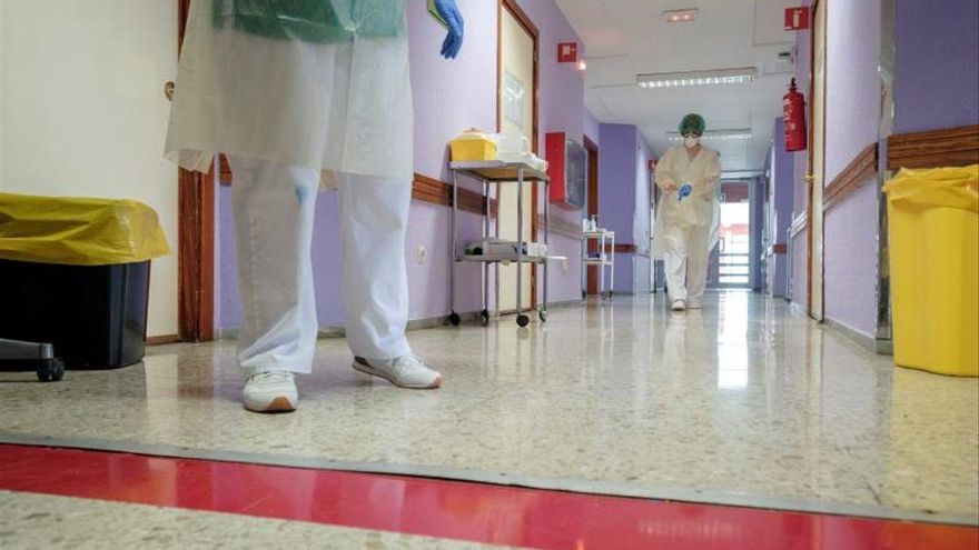 Gran Canaria suma una muerte más por coronavirus y las Islas registran 295 positivos, la mayor cifra de contagios en 24 horas desde el inicio de la pandemia