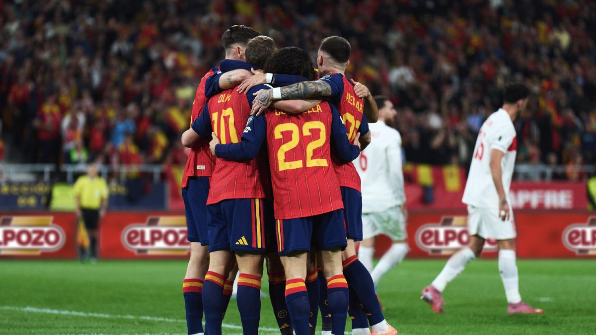 Selección Española de fútbol masculina durante un partido.