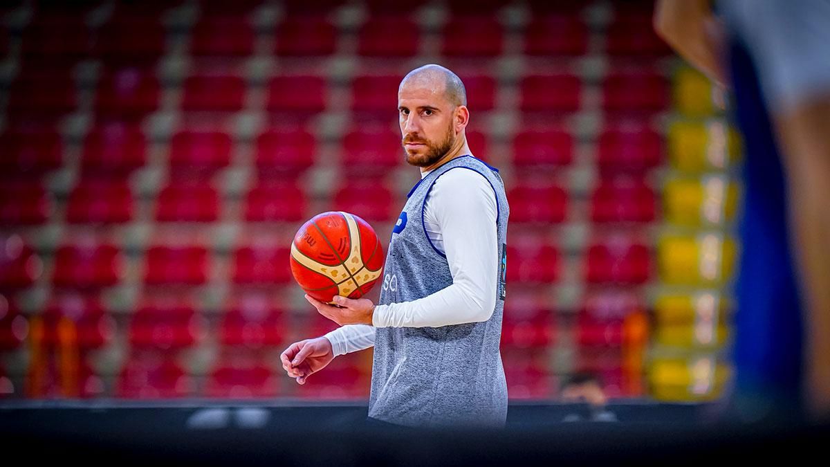 Entrenamiento de la selección española de baloncesto abierto a escolares cordobeses