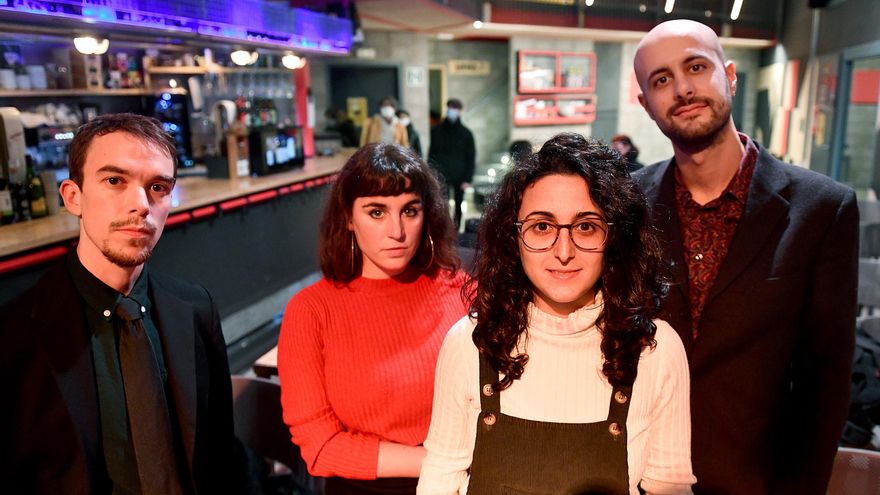 De izquierda a derecha, Joan Casares, Irene Reig, Cristina Miguel y Pol Omedes, cuatro músicos de jazz entrevistados para este reportaje, formados en el extranjero y con dificultades para ejercer profesionalmente en España