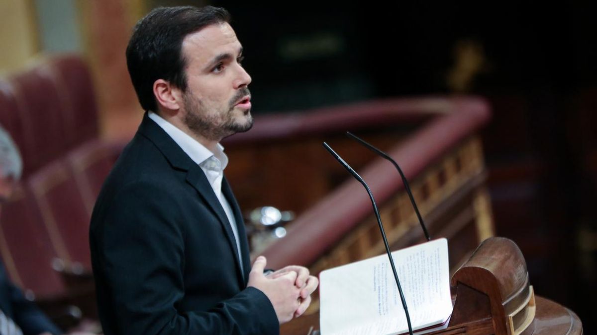 Alberto Garzón, comunista orgulloso y admirador de la Cuba de Fidel, nuevo ministro de Consumo