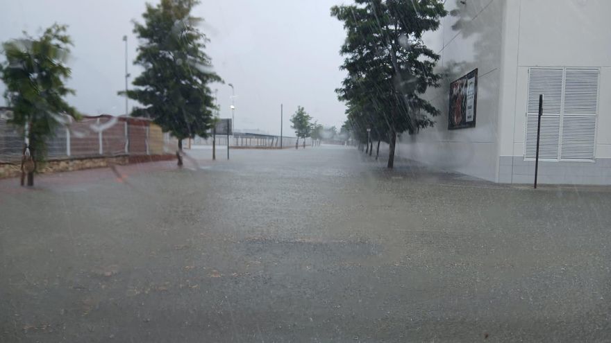 Una calle de Alzira en el episodio de lluvias