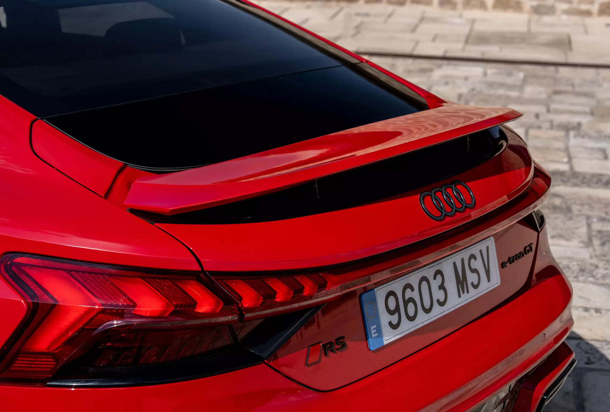 f2a2cb1f-4c98-4aca-9a3c-74c3c90afeb2_sou