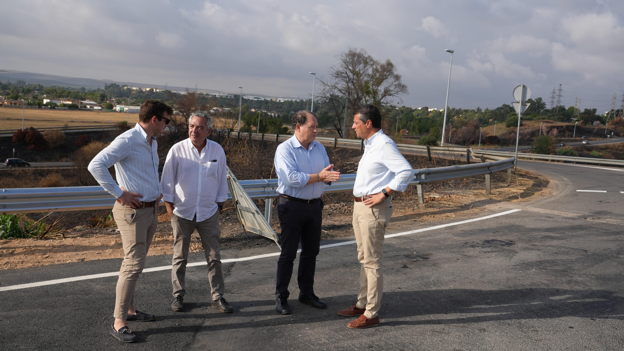 Bellido visita las obras de acceso al cementerio de Nuestra Señora de La Fuensanta
