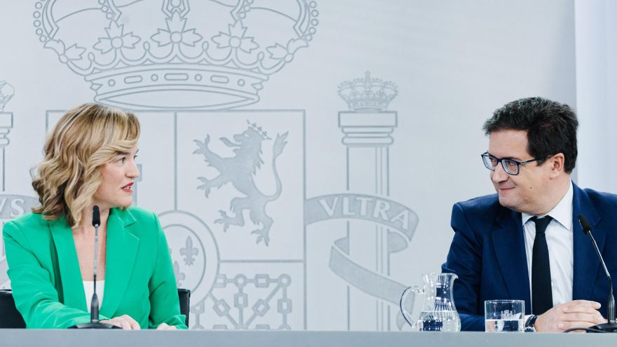 Archivo - La portavoz el Gobierno, Pilar Alegría, y el ministro de Transformación Digital y Función Pública, Óscar López, durante una rueda de prensa tras el Consejo de Ministros, en el Palacio de la Moncloa, a 25 de febrero de 2025, en Madrid (España).
