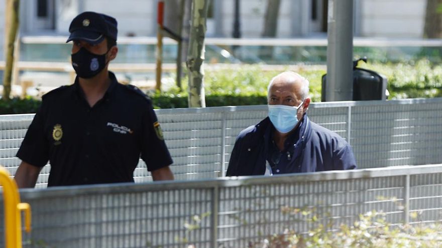 El juez impone a José Luis Moreno medidas cautelares mientras los peritos comprueban su fianza hipotecaria