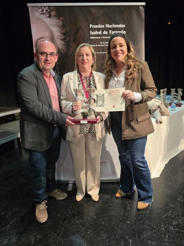 La directora general de Producción Agroalimentaria y Cooperativas, Elena Escobar, premio ‘Castilla-La Mancha Internacional’