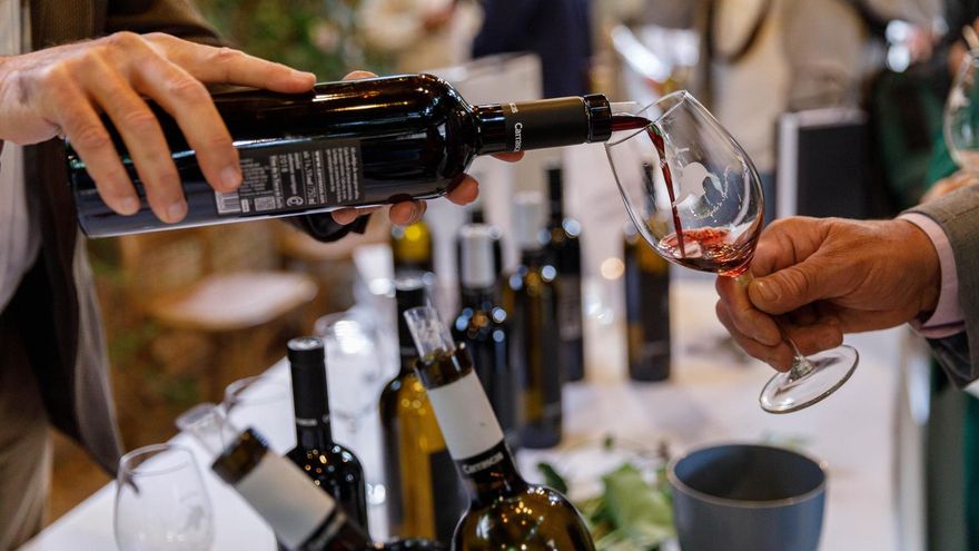 Las dificultades de las pequeñas bodegas de Castilla-La Mancha para ser profetas en su tierra