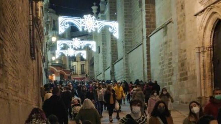 Recogen firmas contra el turismo "exacerbado" y descontrolado en el Casco Histórico de Toledo