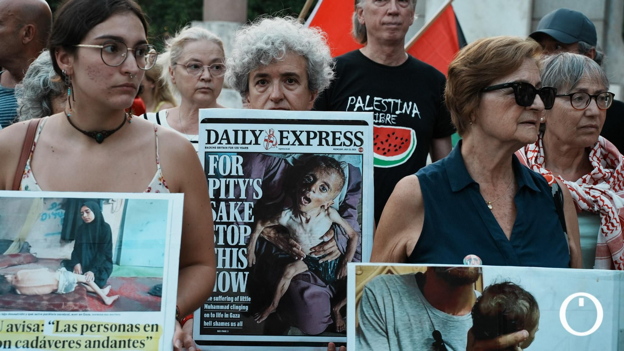 Concentración por el 80º aniversario del bombardeo de Hiroshima y Nagasaki, contra el rearme y las guerras.