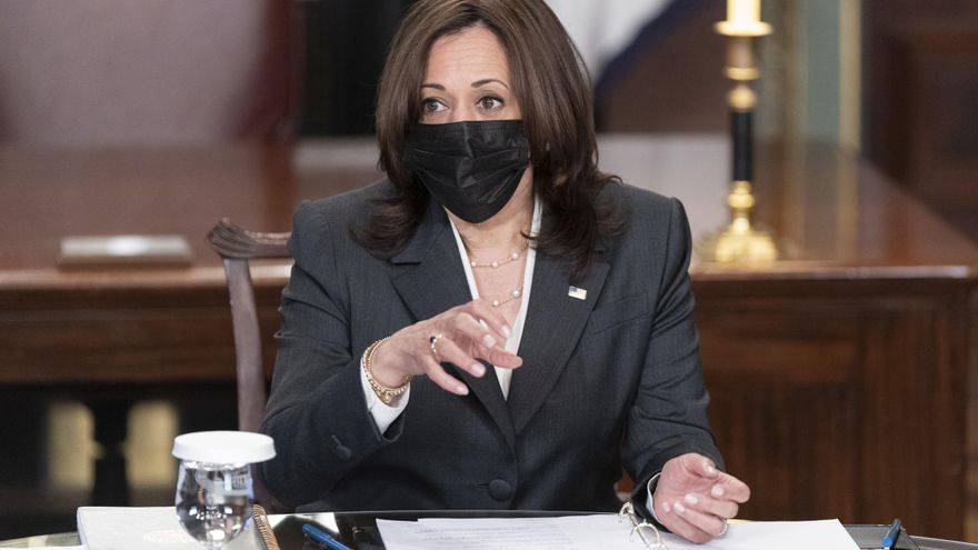 Kamala Harris pide dar "esperanza" a los centroamericanos para que no emigren