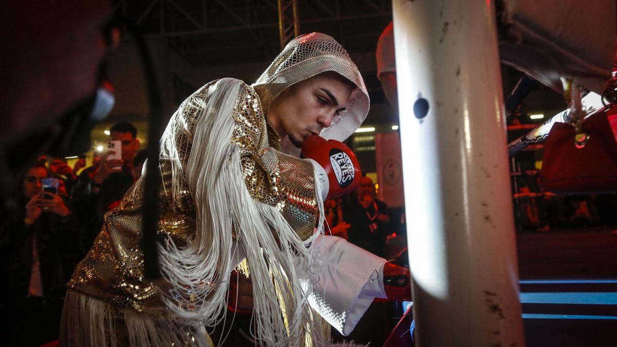 Combate de Rafa Lozano Jr. por el cinturón Iberoamericano