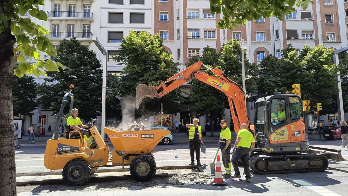 Obras en la vía del tranvía de Zgz.