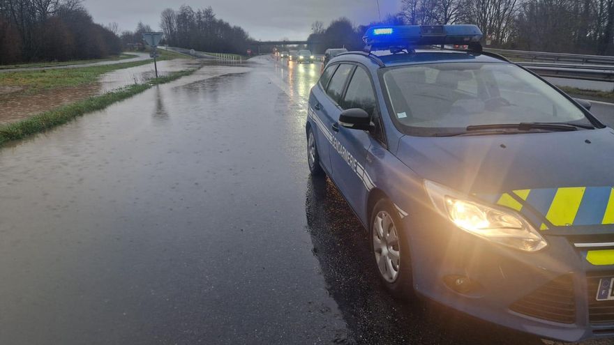 Control policial en Bretaña por las crecidas previstas