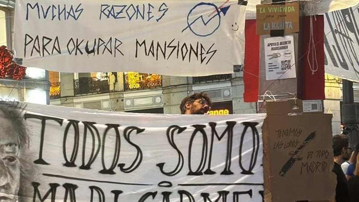 Cartel en la acampada de Sol a 27 de septiembre de 2026