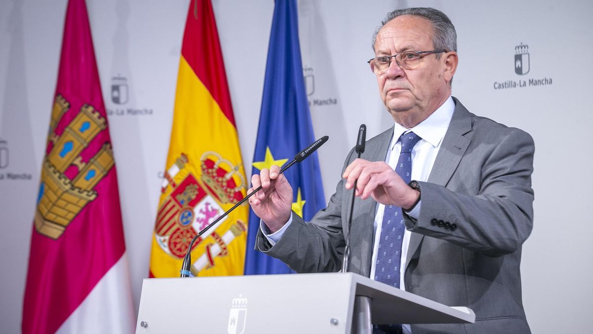 El consejero de Hacienda, Juan Alfonso Ruiz Molina